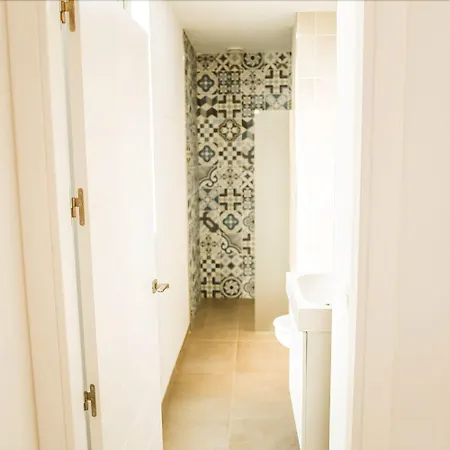 Zhr Aparthotel 3*