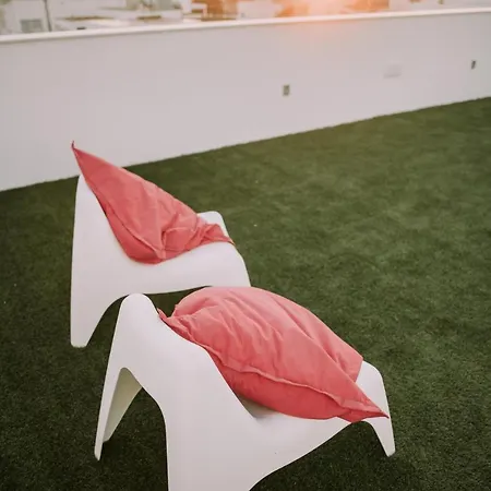 Zhr Aparthotel 3*