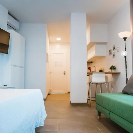 Zhr Aparthotel