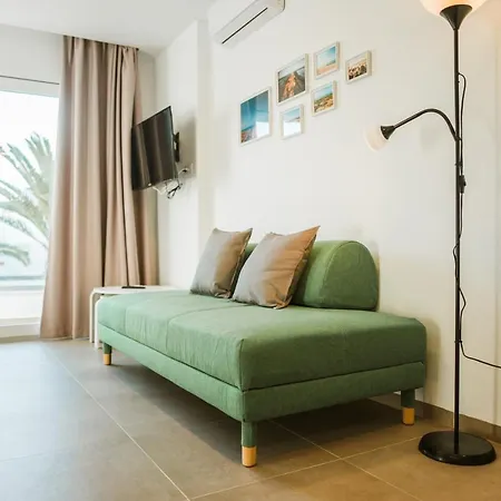 Zhr Aparthotel 3*