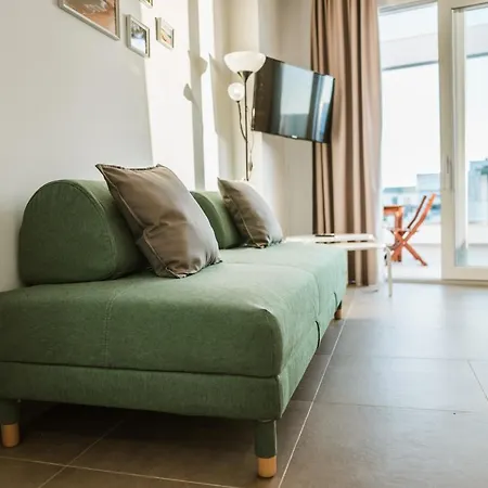 Zhr Aparthotel 3*